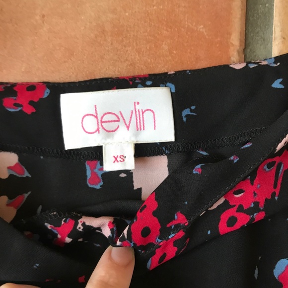 Devlin Floral Cold Shoulder Ruffle Blouse - Picture 3 of 6